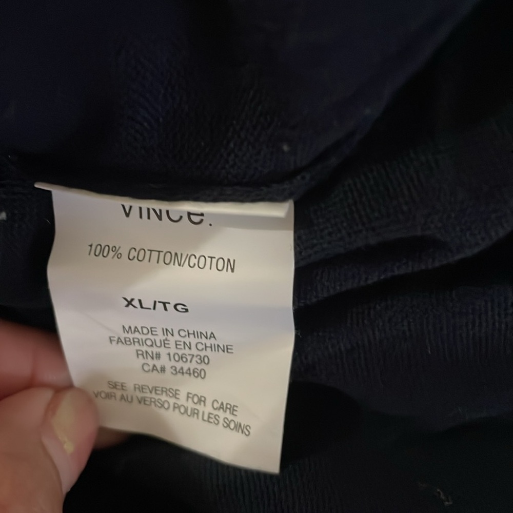 VINCE Mens Sweater Size XL Pullover Crew Navy w/ Stripes - Picture 7 of 7